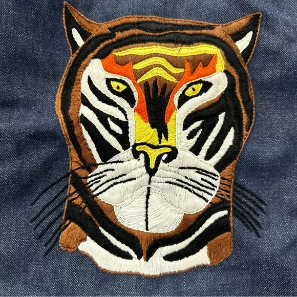 VTG 70s Levi’s Embroidered Tiger Denim Trucker Jacket Floral Patch Small RARE - Picture 11 of 16